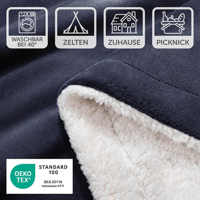 Blumtal Premium Sherpa Kuscheldecke 150 x 200 cm - warme Decke Oeko-TEX® zertifizierte Dicke Sofadecke, Tagesdecke oder Wohnzimmerdecke, Dark Ocean Blue - blau