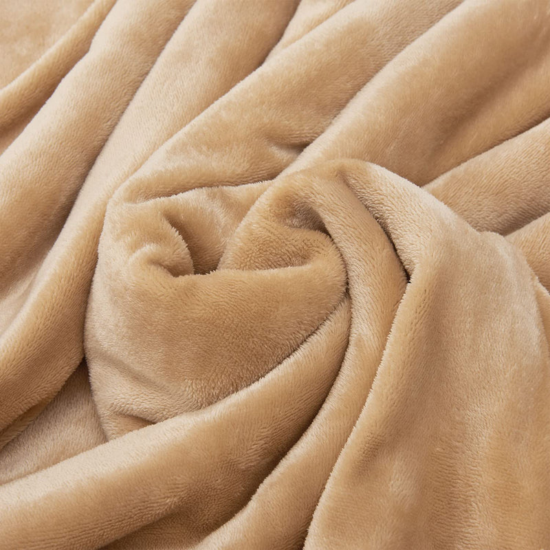 Juskys Fleecedecke 150x200 cm mit Sherpa - flauschig, warm, waschbar - Decke für Bett und Couch - Tagesdecke, Kuscheldecke Camel
