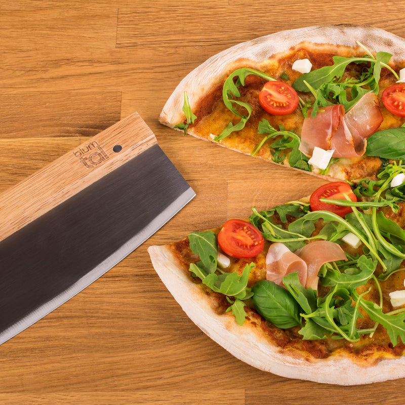 Blumtal Pizzaschneider Wiegemesser - Extra scharfe 32cm Edelstahlklinge, Stabil mit Holzgriff, Professionelles Zubehör für Pizza & mehr